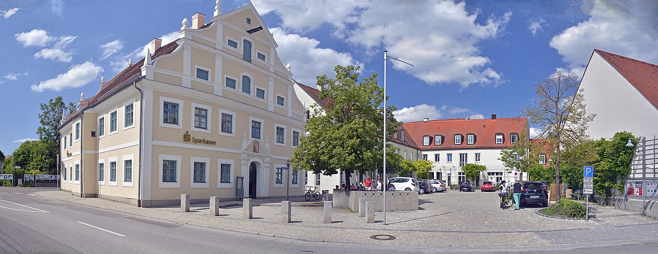 Hotelumgebung: Der Marktplatz in Petershausen